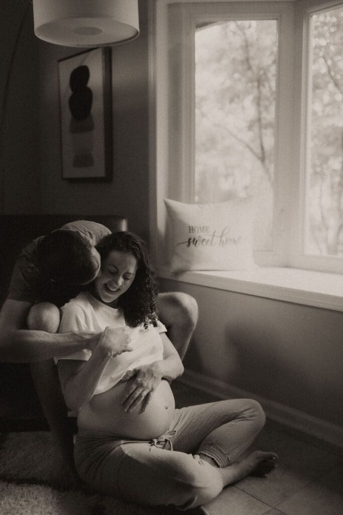 Maternity Photo in a Marietta, GA home. 